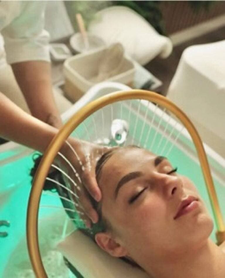 Japanese head spa service detail
