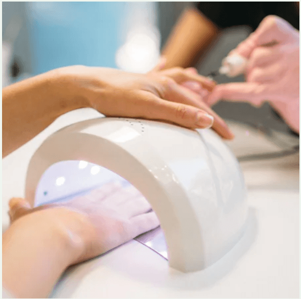 Classic gel manicure service